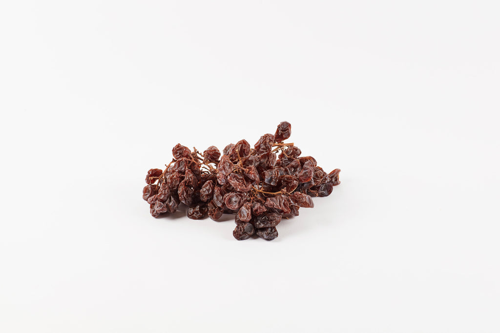 Tabletop dried Muscatel grapes